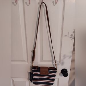 Tommy Hilfiger Navy and Brown Crossbody Bag. NWT